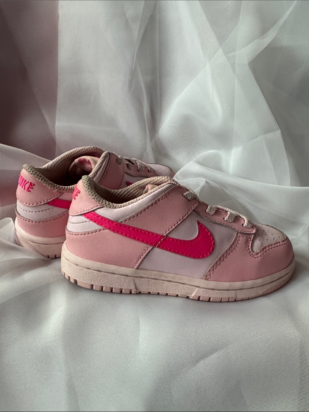 Nike Kids Pink Low-Top Sneakers with Hot Pink Swoosh